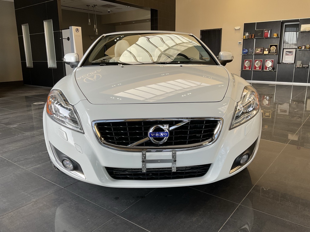 Used 2013 Volvo C70 T5 with VIN YV1672MC9DJ141021 for sale in Kansas City