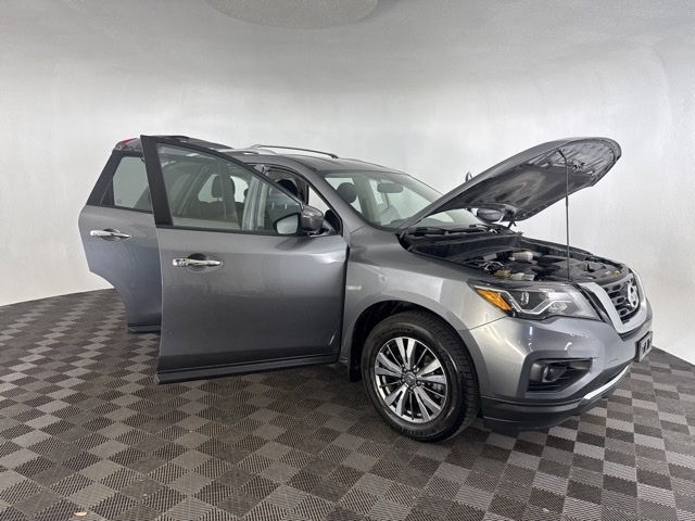 2020 Nissan Pathfinder SV photo 11