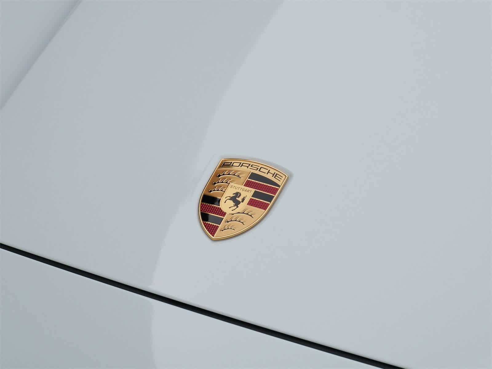 2026 Porsche Cayenne photo 17