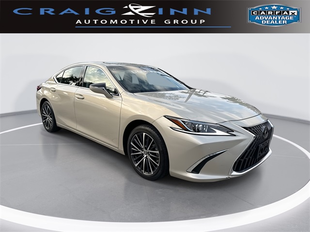 2024 Lexus ES 350's photo