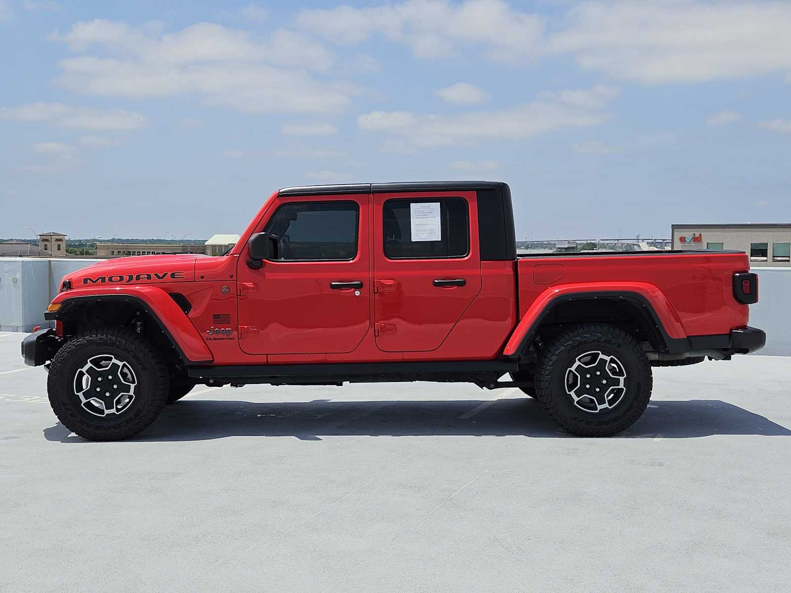 2022 Jeep Gladiator Mojave photo 4