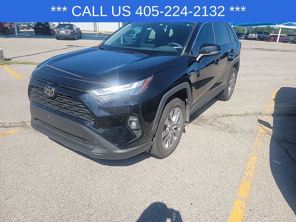Used 2022 Toyota RAV4 XLE Premium with VIN 2T3C1RFV4NC185286 for sale in Northfield, Minnesota