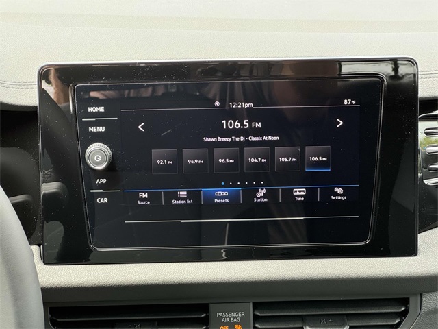 2025 Volkswagen Jetta 1.5T Sport photo 3