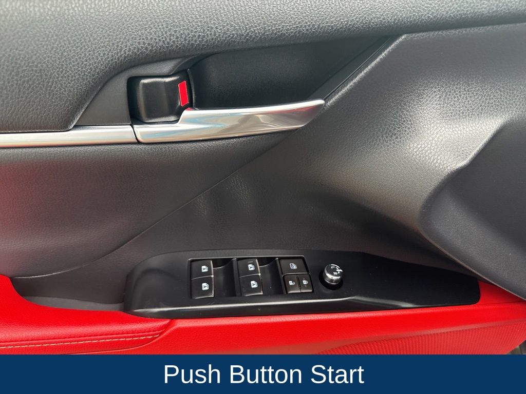 2020 Toyota Camry XSE V6 photo 9