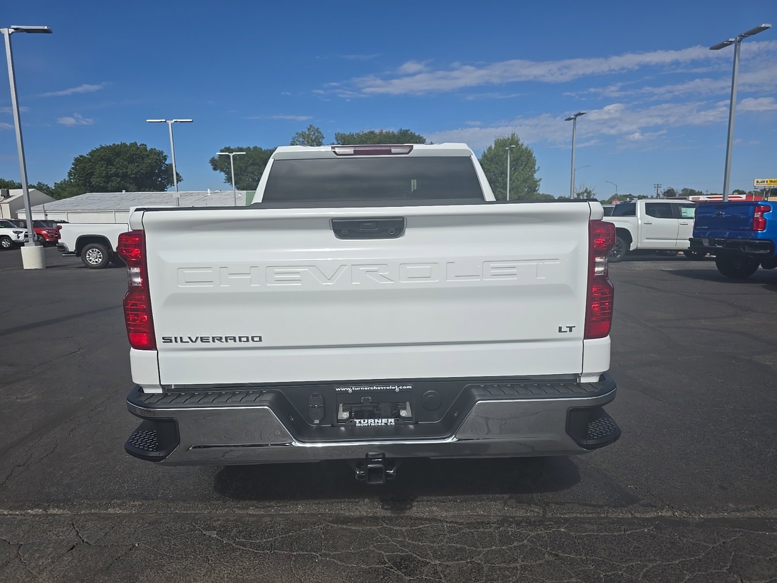 2025 Chevrolet Silverado 1500 LT photo 3