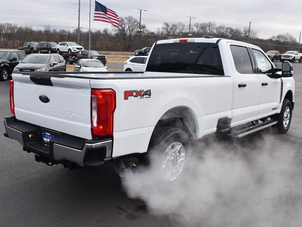 2025 Ford F-250 XLT photo 11