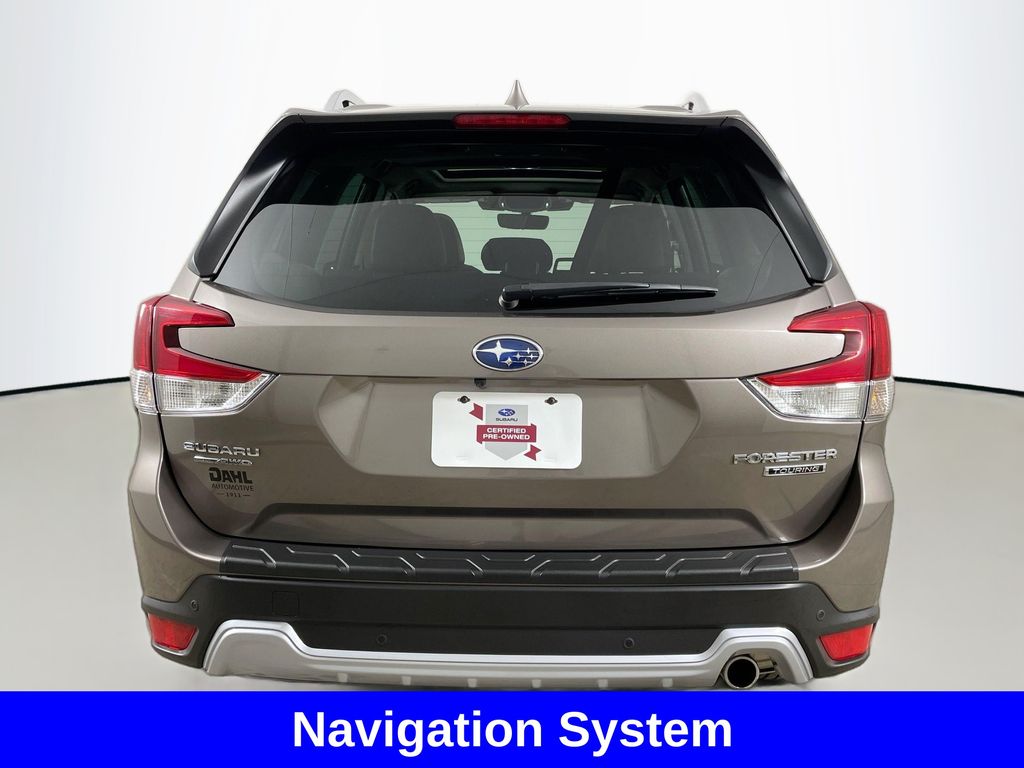 2022 Subaru Forester Touring photo 6