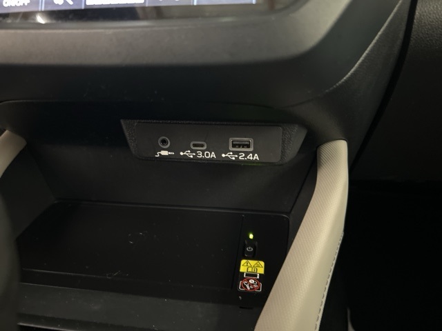 2025 Subaru Forester Premium Base photo 21