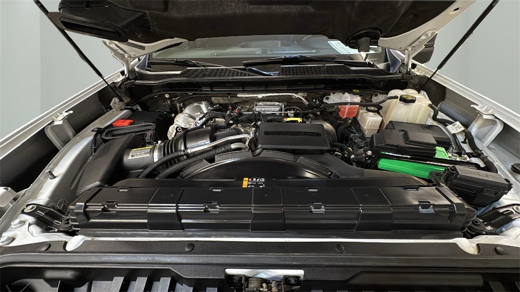 2023 Chevrolet Silverado LT photo 11