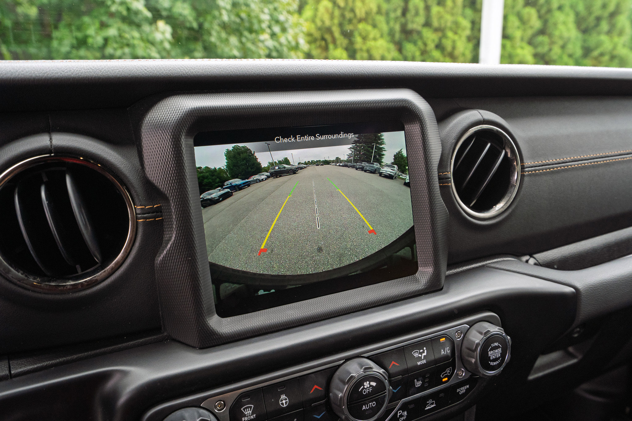 2021 Jeep Wrangler 4xe Unlimited Sahara High Altitude photo 28