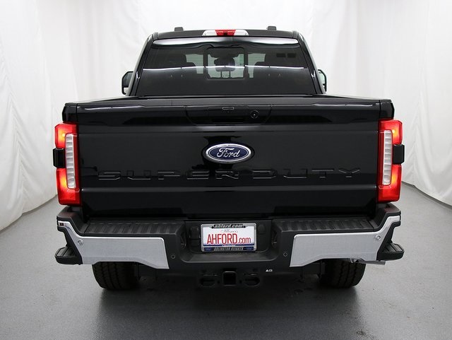 2026 Ford F-250 Lariat photo 6