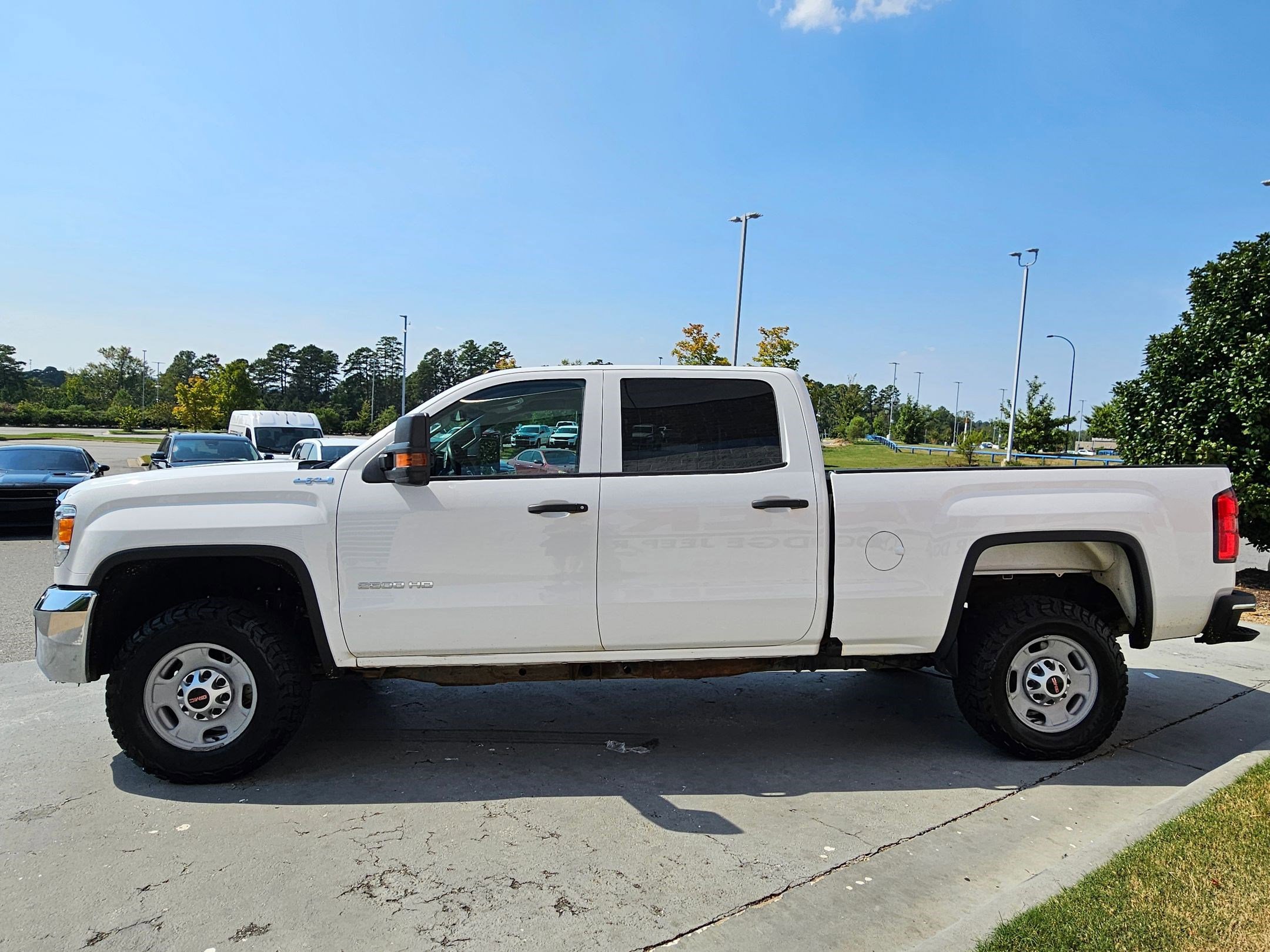 2019 Gmc Sierra HD Base photo 4