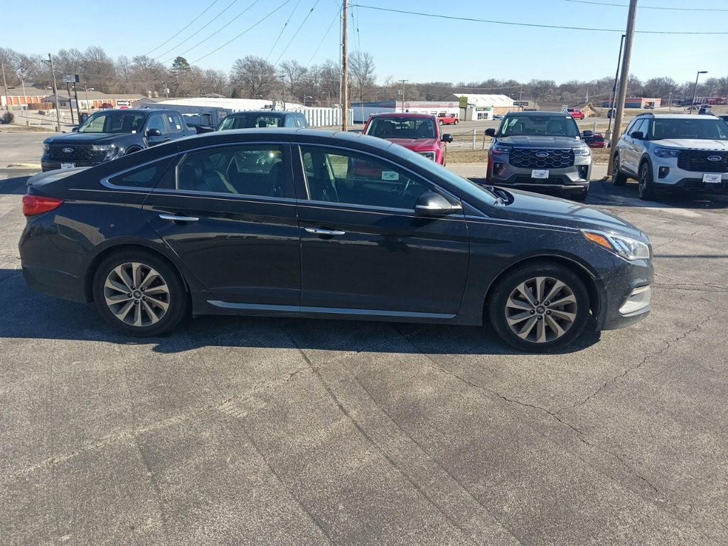 Used 2016 Hyundai Sonata Sport with VIN 5NPE34AF0GH364505 for sale in Kansas City