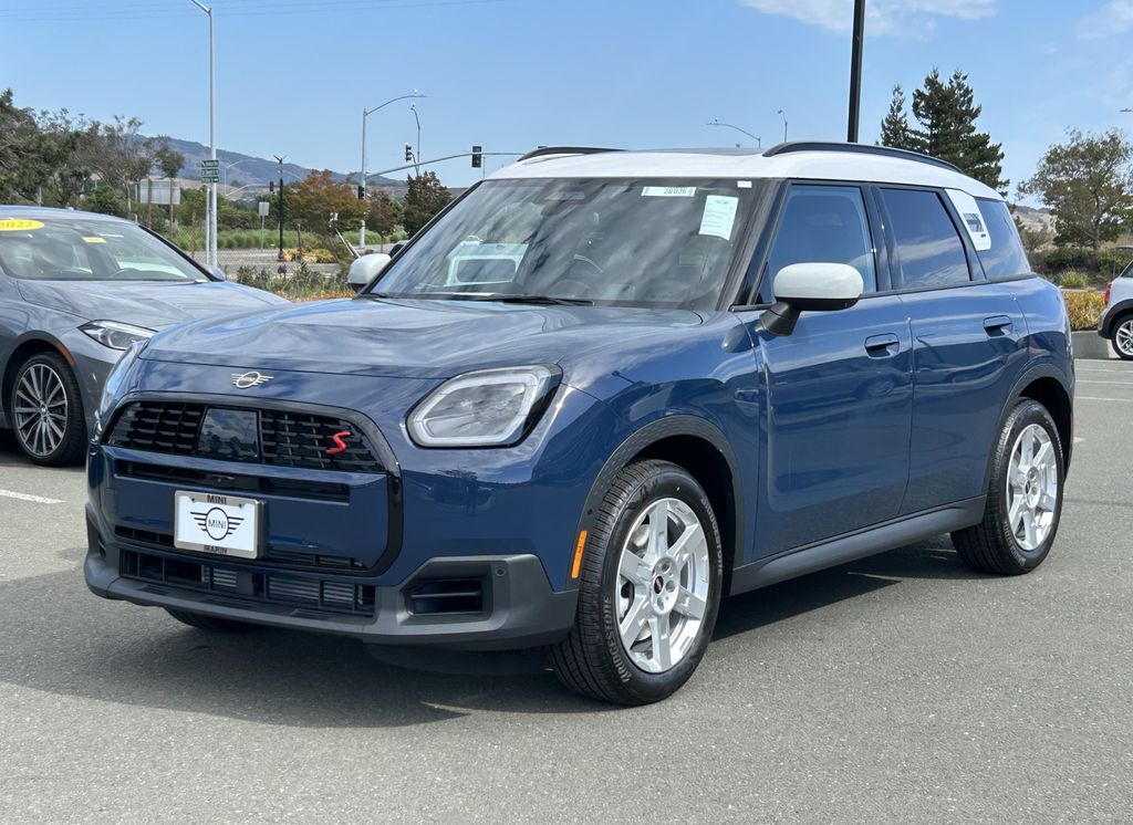 2026 MINI Countryman S's photo