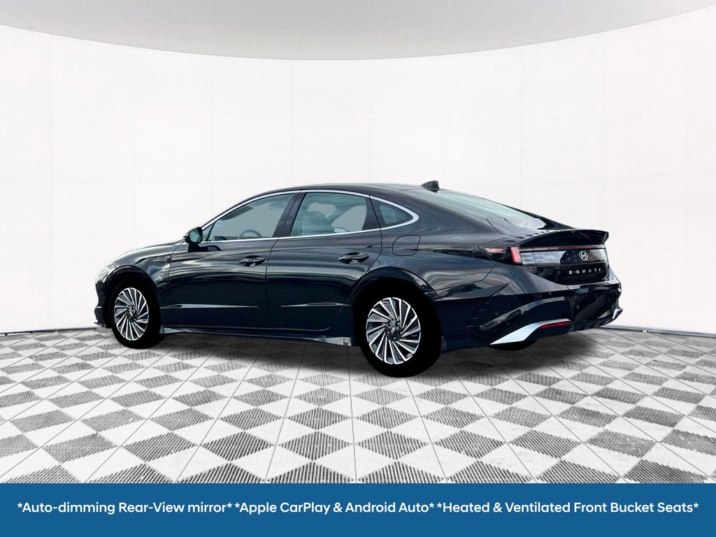 2025 Hyundai Sonata Hybrid Limited photo 4