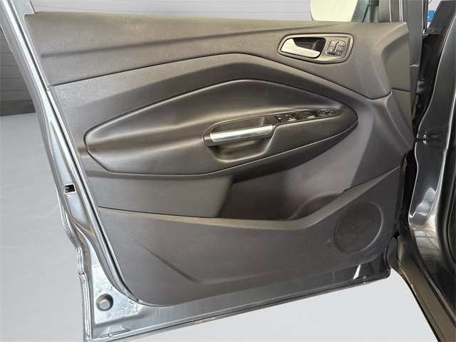 2019 Ford Escape Titanium photo 27