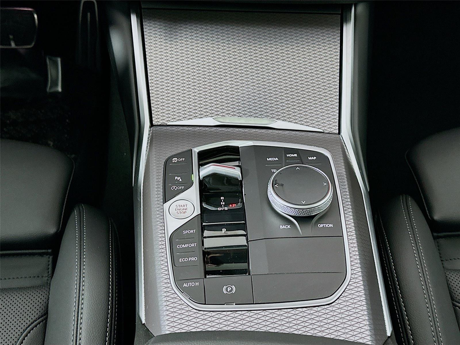 2025 Bmw 330i xDrive photo 17