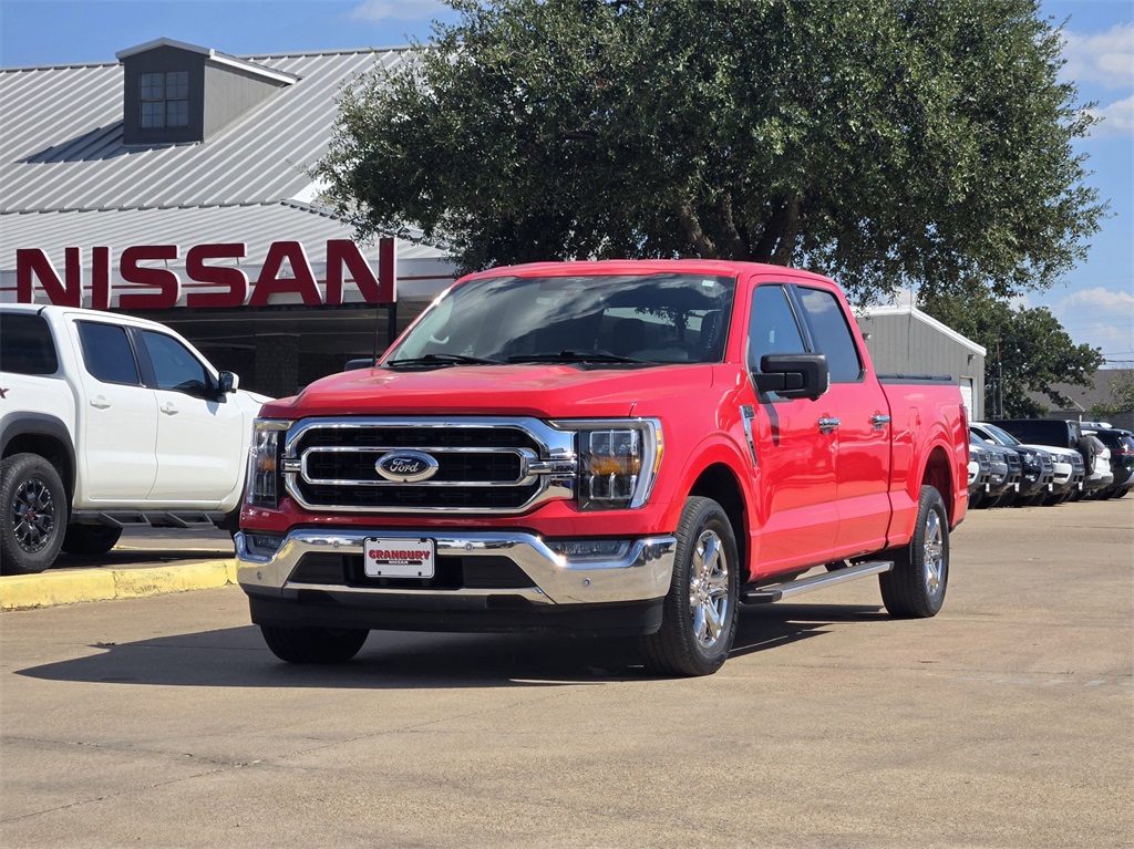 2023 Ford F-150 XLT photo 2
