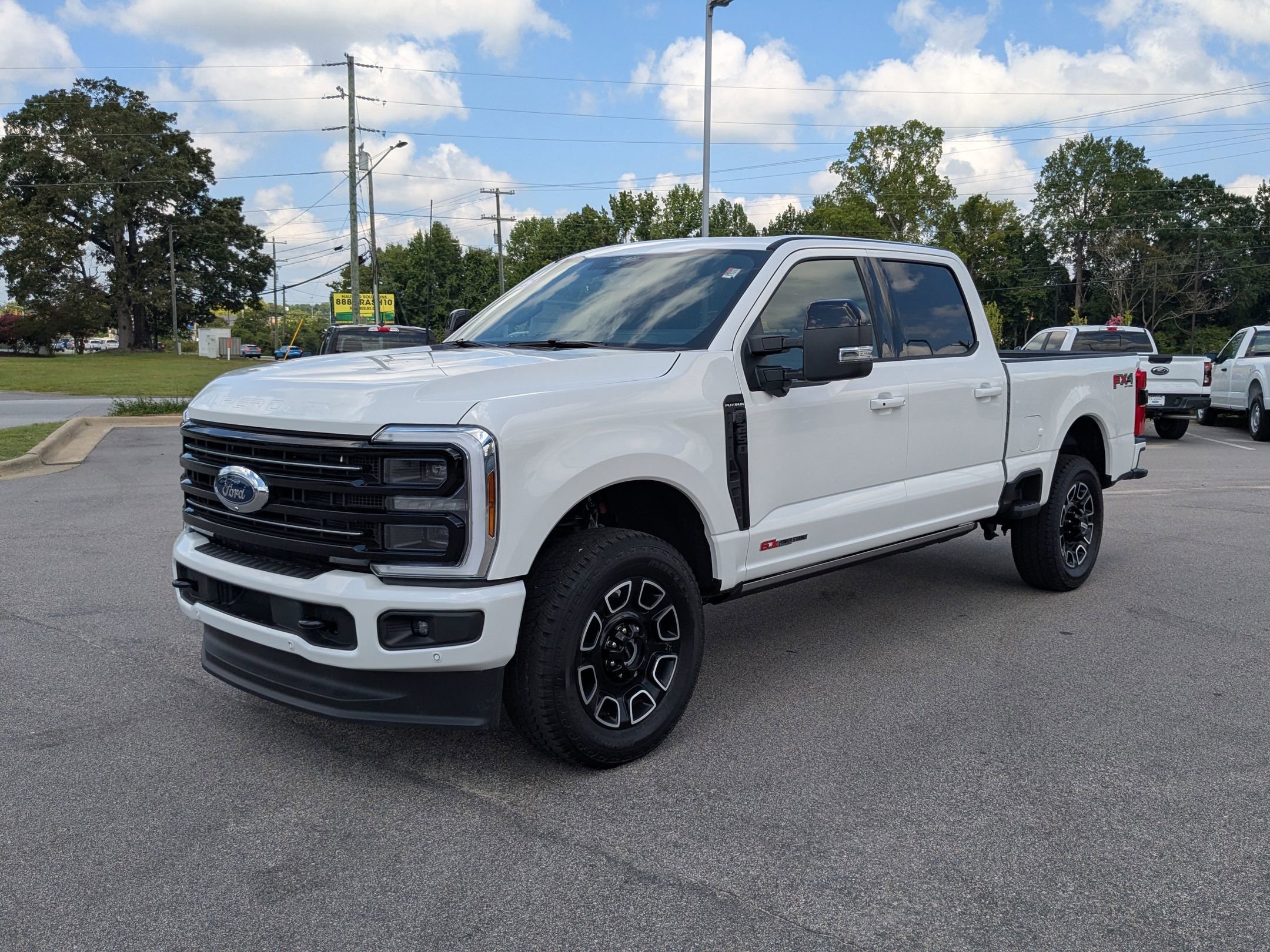 2025 Ford F-250 Super Duty Platinum's photo