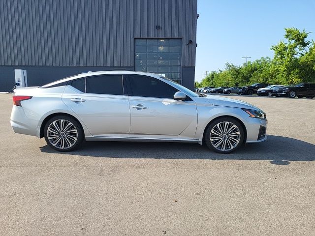 2023 Nissan Altima 2.5 SL photo 2