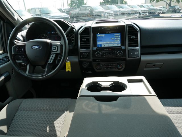 2017 Ford F-150 XLT photo 7