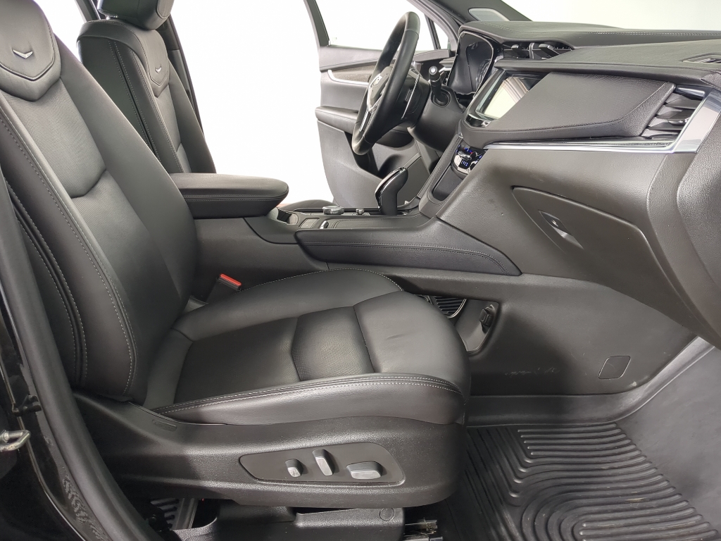 2023 Cadillac XT5 Sport photo 6