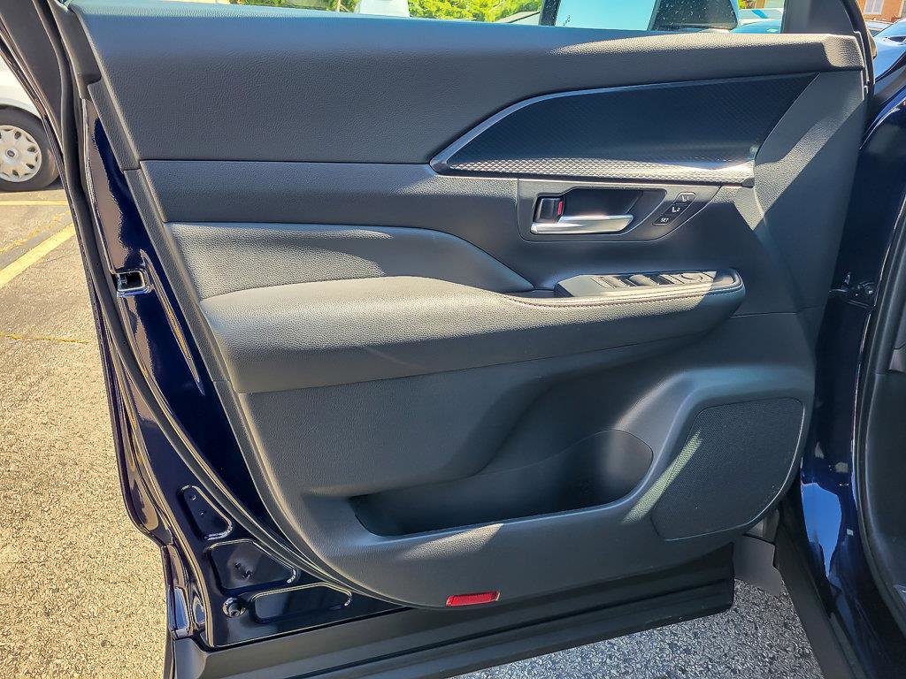 2024 TOYOTA GRAND HIGHLANDER - Image 25