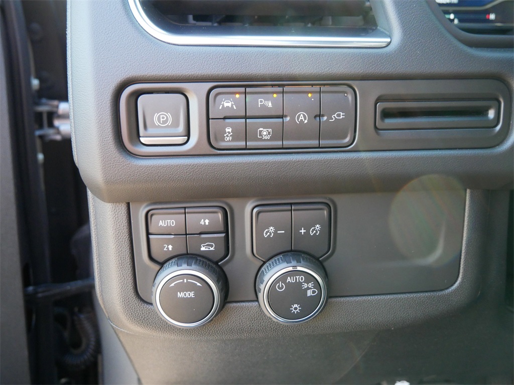 2022 Chevrolet Tahoe RST photo 22