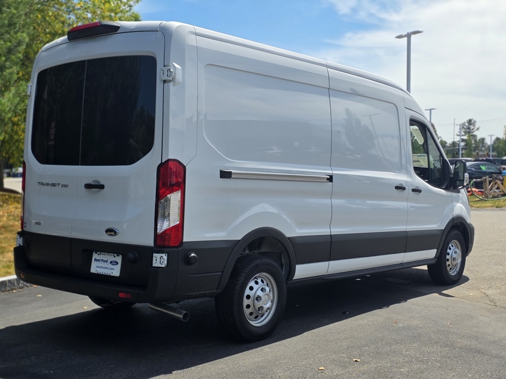 2025 Ford Transit Cargo Van photo 5