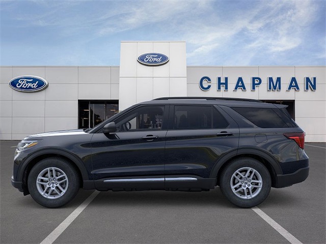 2025 Ford Explorer photo 2
