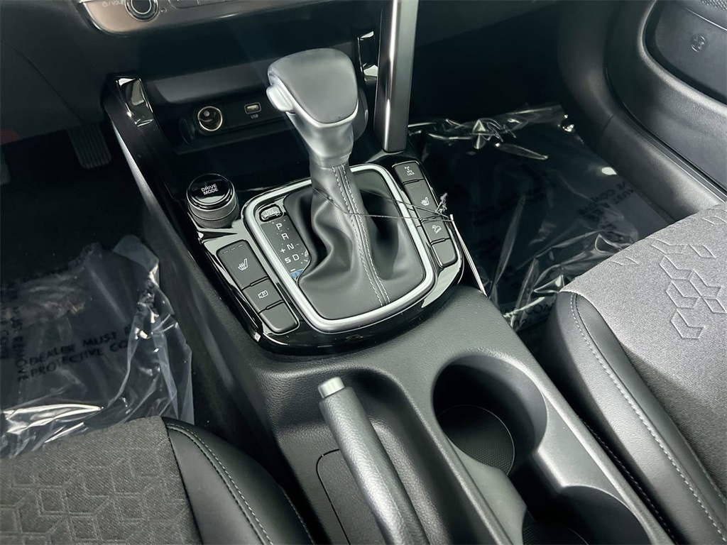2026 Kia Seltos S photo 21
