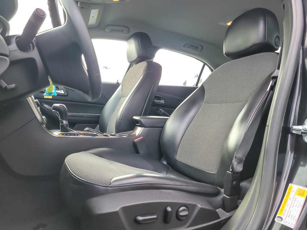 2015 CHEVROLET MALIBU - Image 6