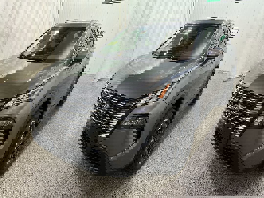 2026 Nissan Rogue SV photo 3