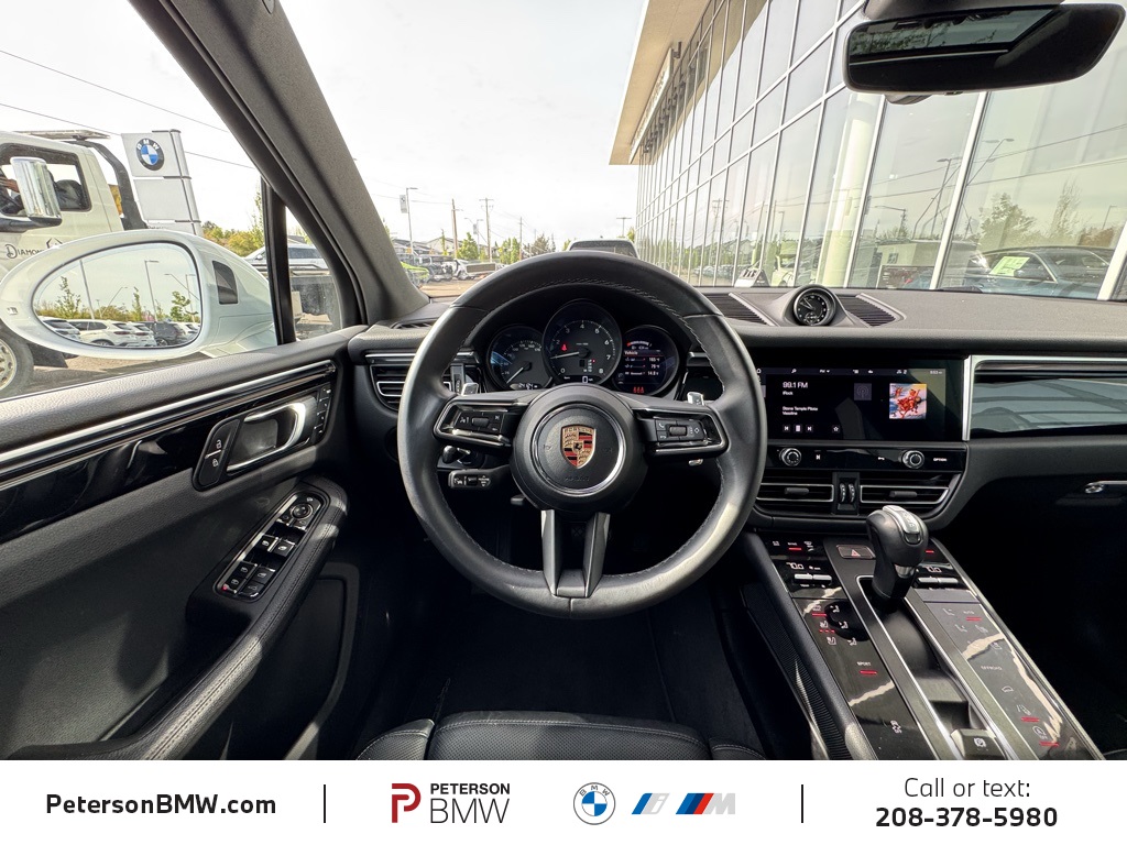 2024 Porsche Macan Base photo 13