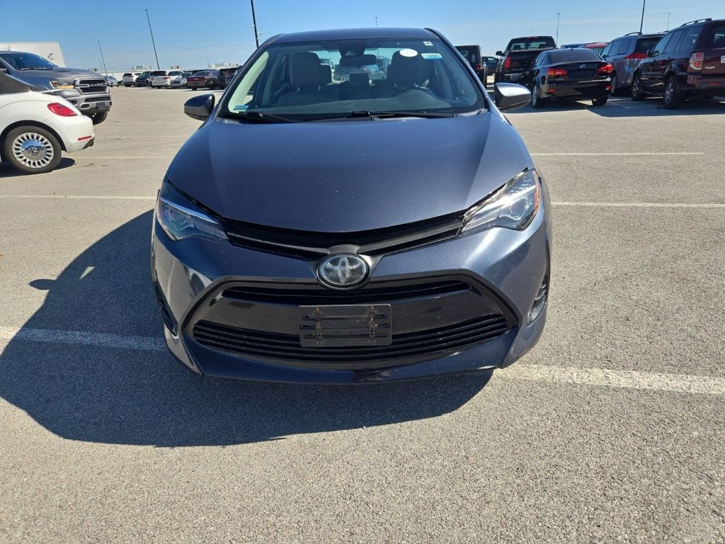 2019 Toyota Corolla LE photo 4