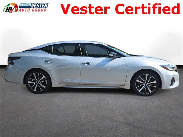 2023 Nissan Maxima SV photo 5