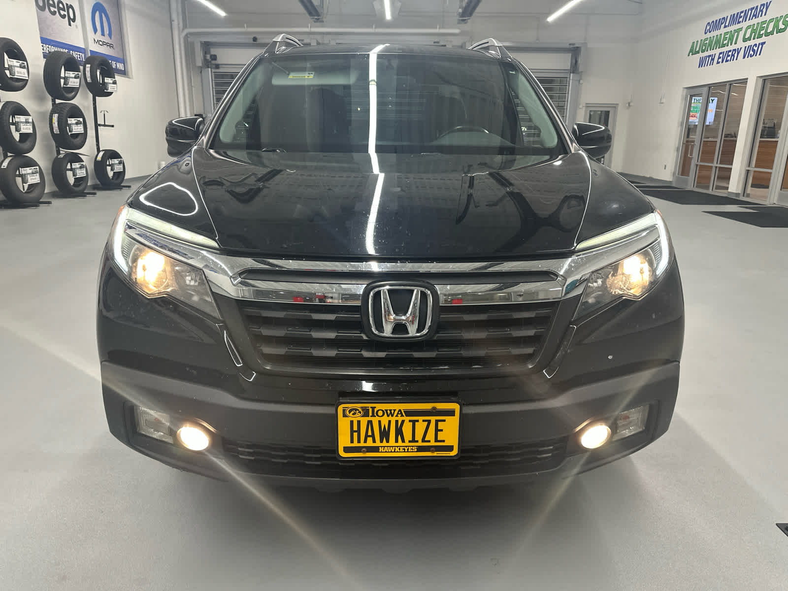 Used 2017 Honda Ridgeline RTL-T with VIN 5FPYK3F61HB001611 for sale in Kansas City