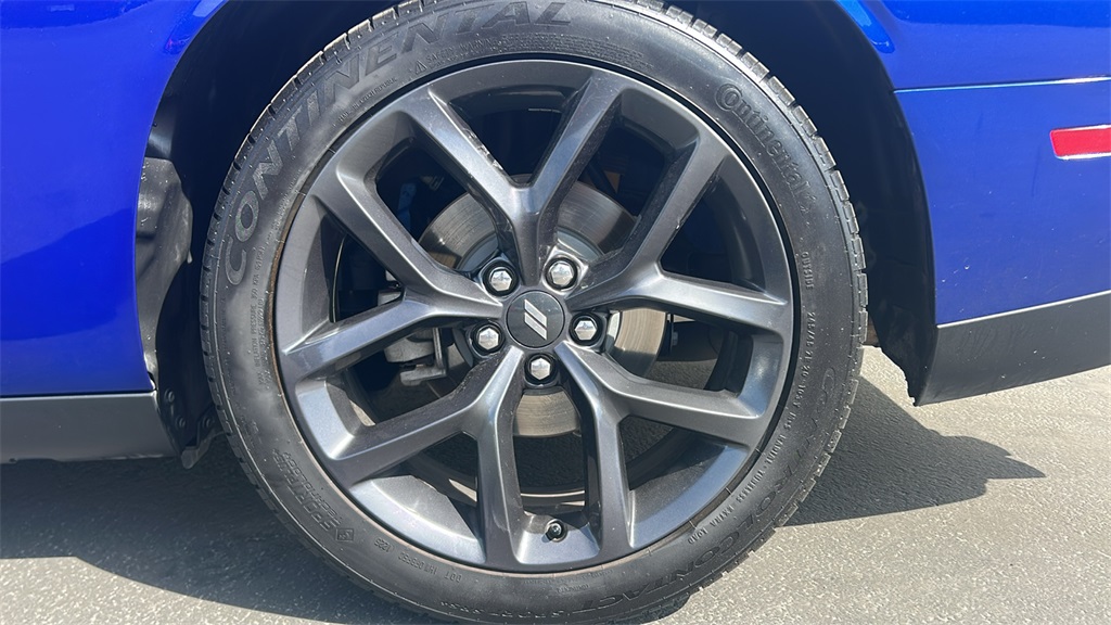2021 Dodge Challenger R/T photo 9