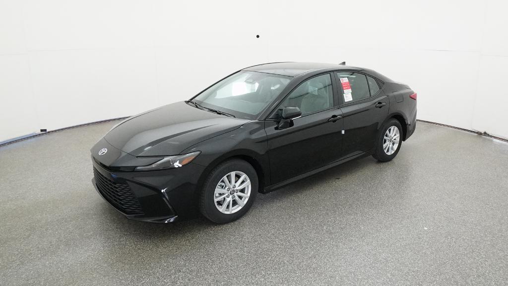 2026 Toyota Camry LE's photo