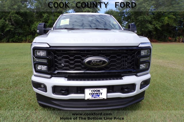 2025 Ford F-250 Lariat photo 2