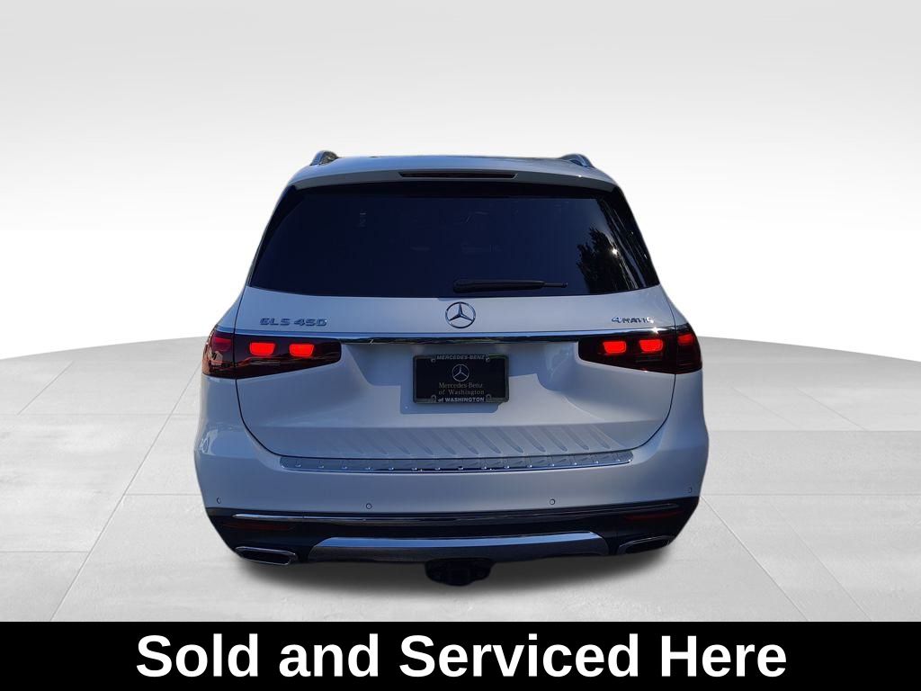 2025 Mercedes Benz GLS 450 4MATIC photo 4