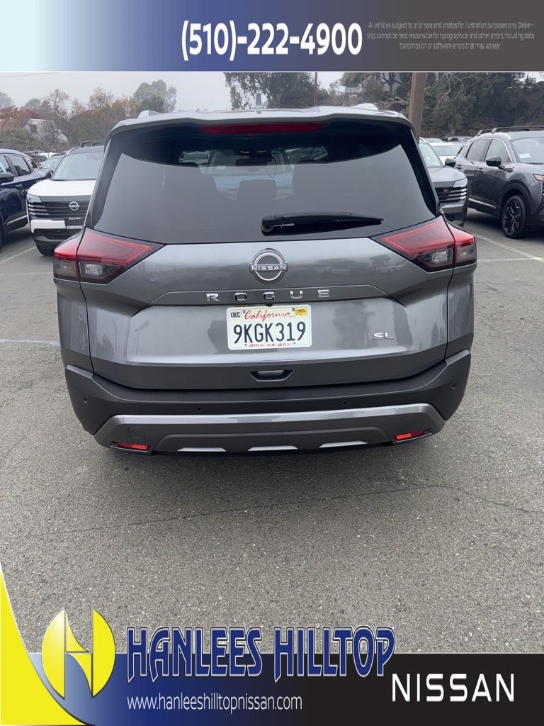 2023 Nissan Rogue SL's photo