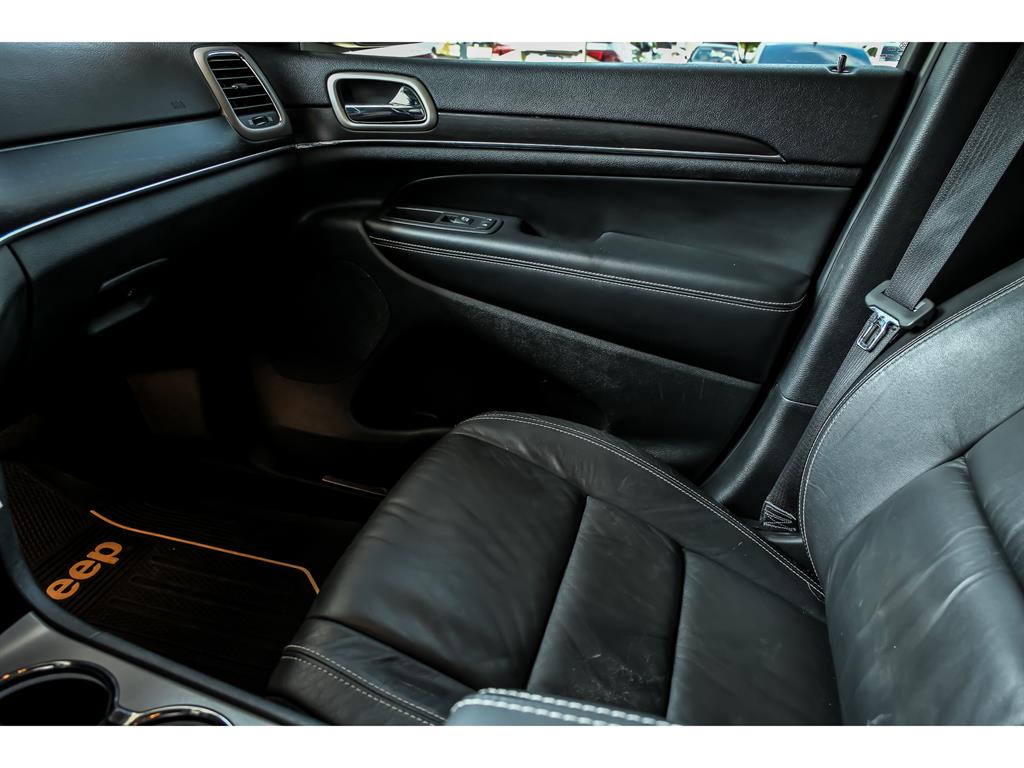2015 Jeep Grand Cherokee Limited photo 25