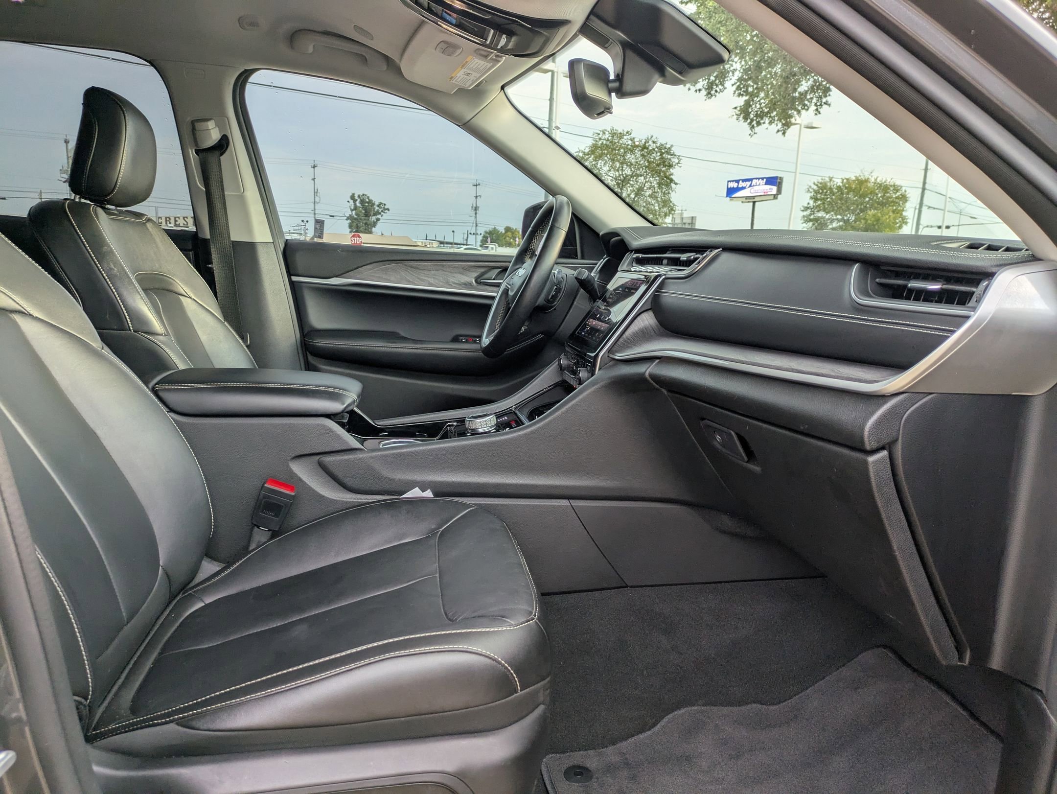 2022 Jeep Grand Cherokee Limited photo 25