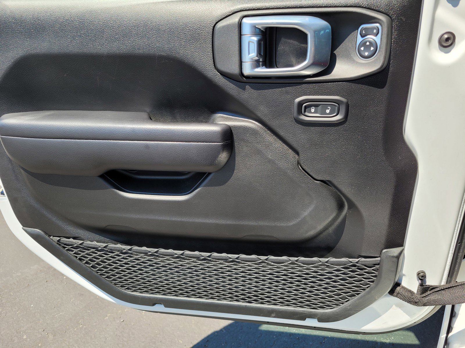 2021 Jeep Wrangler Sport S photo 26