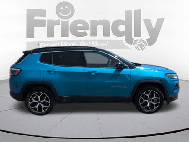 2025 Jeep Compass Limited photo 4