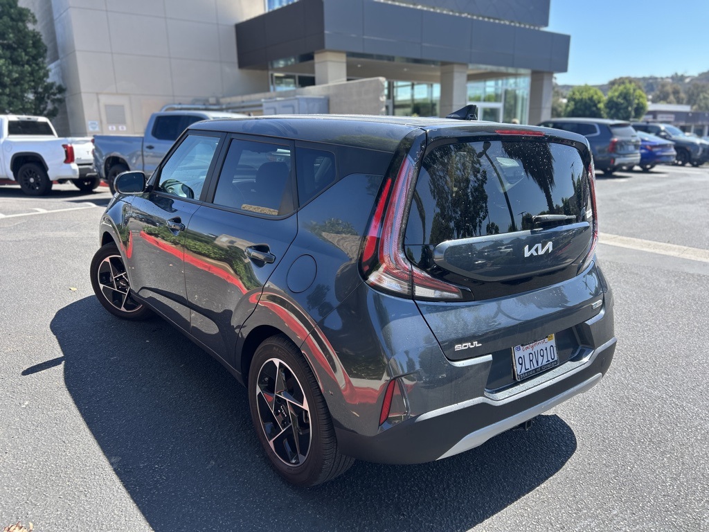 2023 Kia Soul EX photo 4