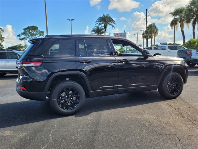 2025 Jeep Grand Cherokee Altitude X photo 4