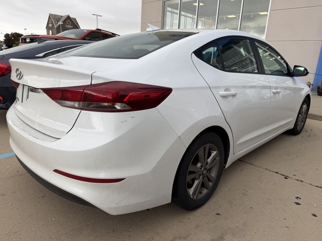 2018 Hyundai Elantra Value Edition photo 2