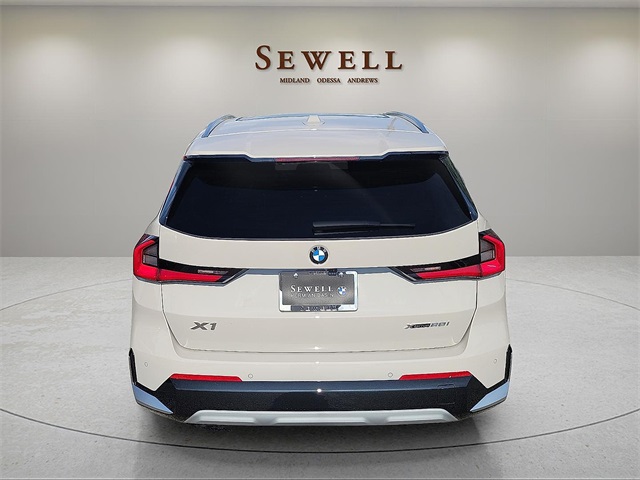 2026 Bmw X1 XDrive28i photo 3